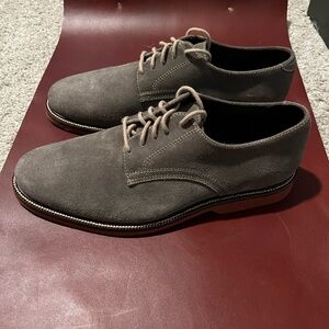 Men’s Nordstrom Men’s Shop grey suede bucks